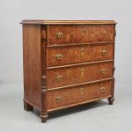 1319 5246 CHEST OF DRAWERS